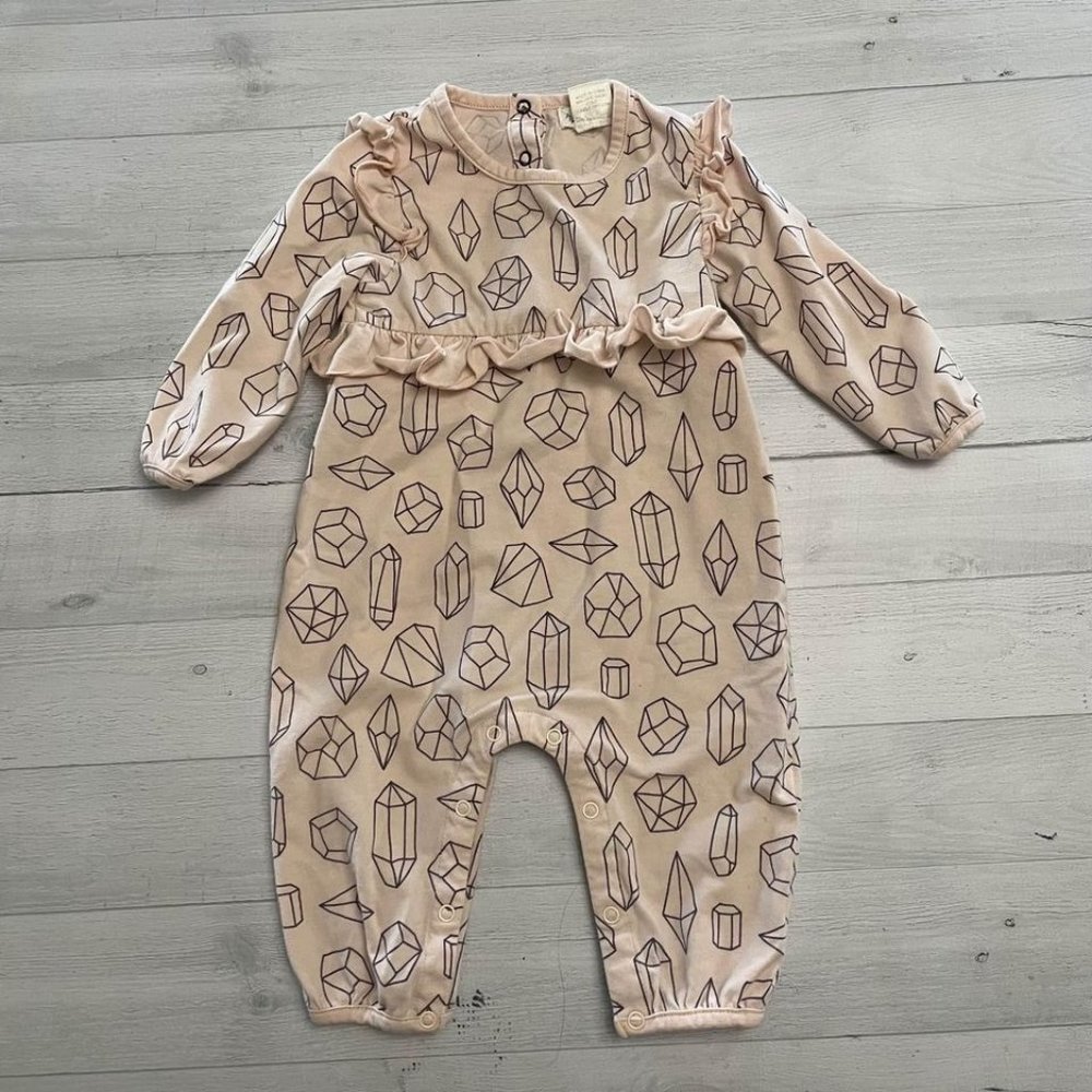 Peas and Queues crystal‎ baby romper 6 months
